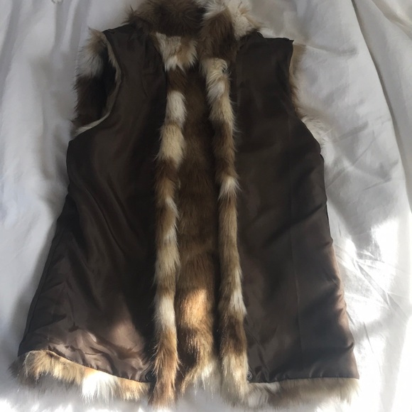 reversible faux fur vest (xs/s) - Picture 2 of 2